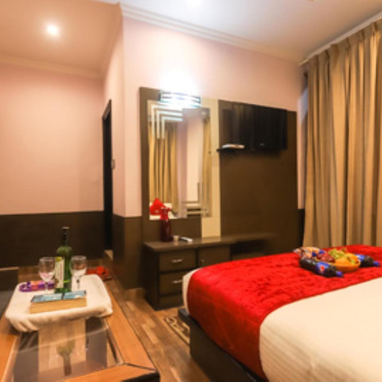 Hotel Holiday Hill, Near Mall Road, Mcleodganj# Parking#Restaurant Dharamshala Eksteriør billede