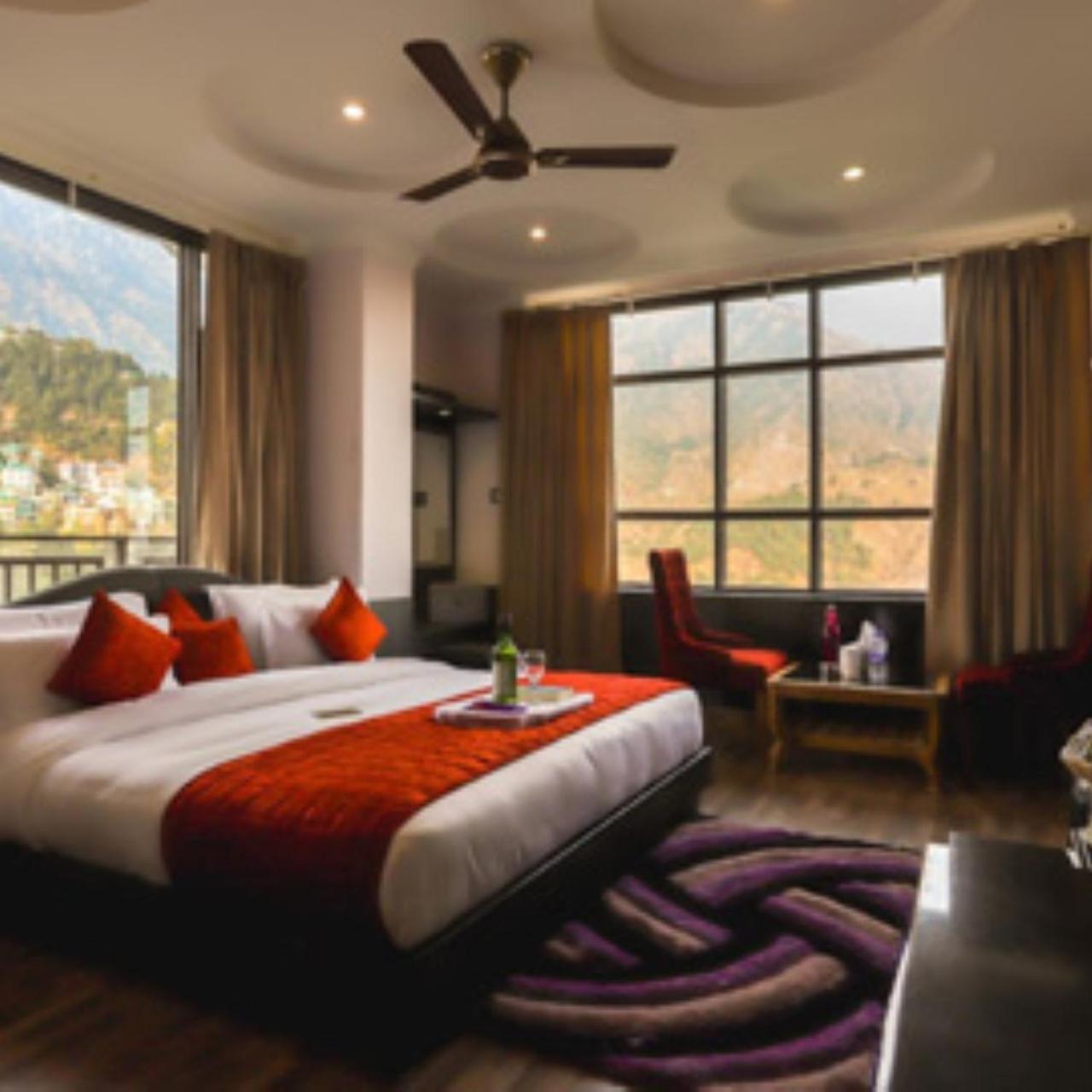 Hotel Holiday Hill, Near Mall Road, Mcleodganj# Parking#Restaurant Dharamshala Eksteriør billede