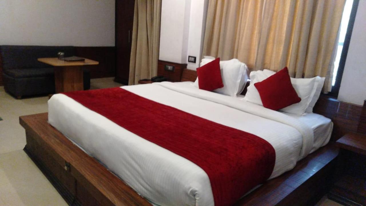 Hotel Holiday Hill, Near Mall Road, Mcleodganj# Parking#Restaurant Dharamshala Eksteriør billede