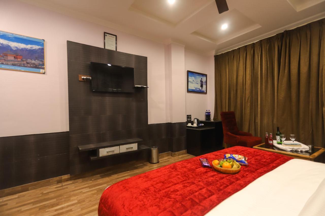 Hotel Holiday Hill, Near Mall Road, Mcleodganj# Parking#Restaurant Dharamshala Eksteriør billede